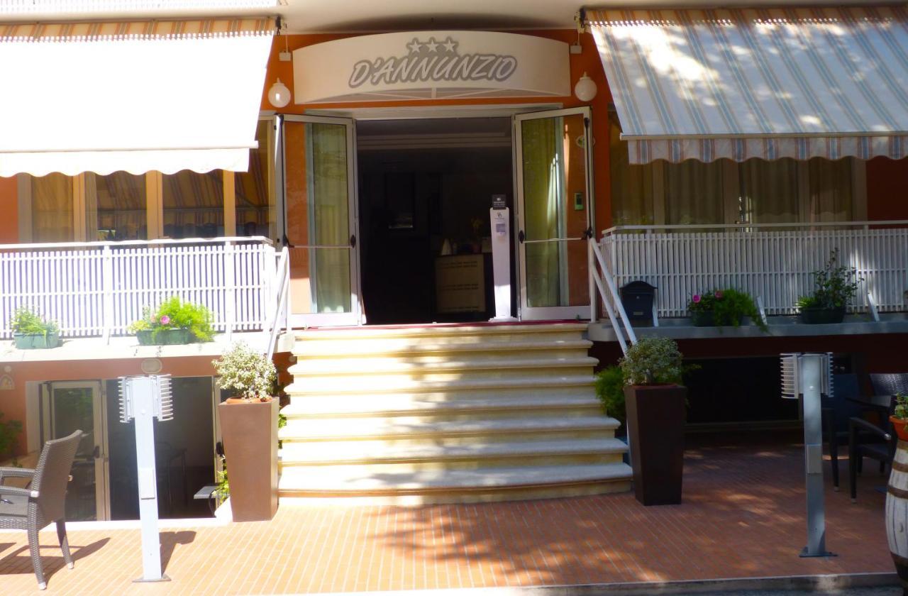 Hotel D'Annunzio Cattolica Exterior photo